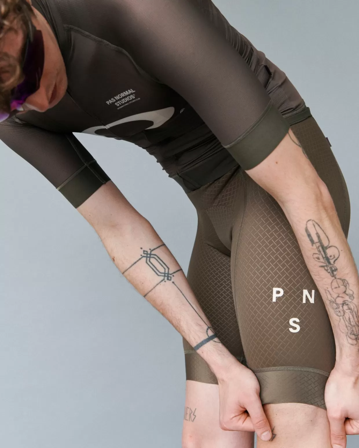 mens_oakley_mechanism_bibs____black_olive_3-1.webp Bibs^Pas Normal Studios Men's Oakley Mechanism Bibs — Black Olive