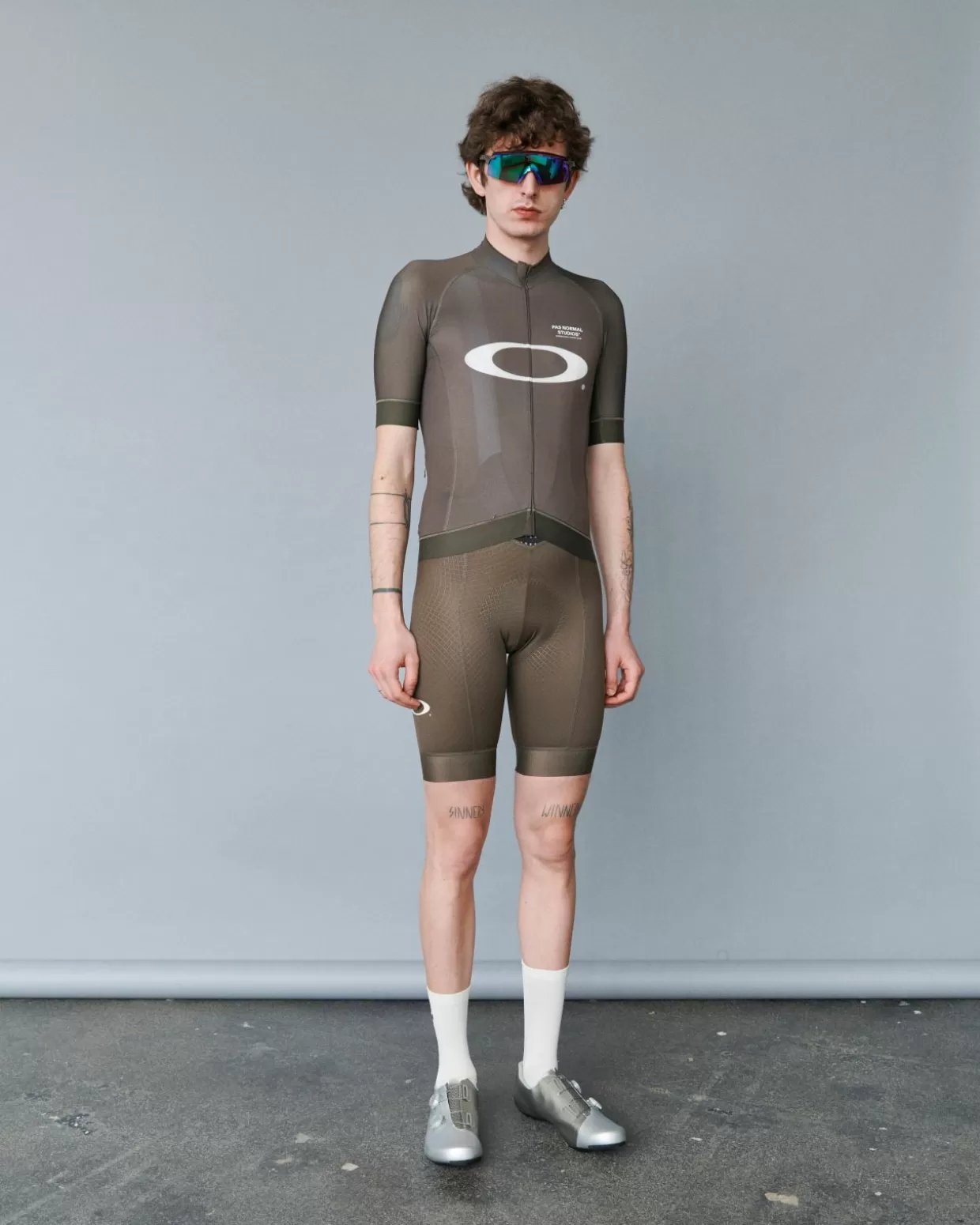 mens_oakley_mechanism_bibs____black_olive_4-1.webp Bibs^Pas Normal Studios Men's Oakley Mechanism Bibs — Black Olive