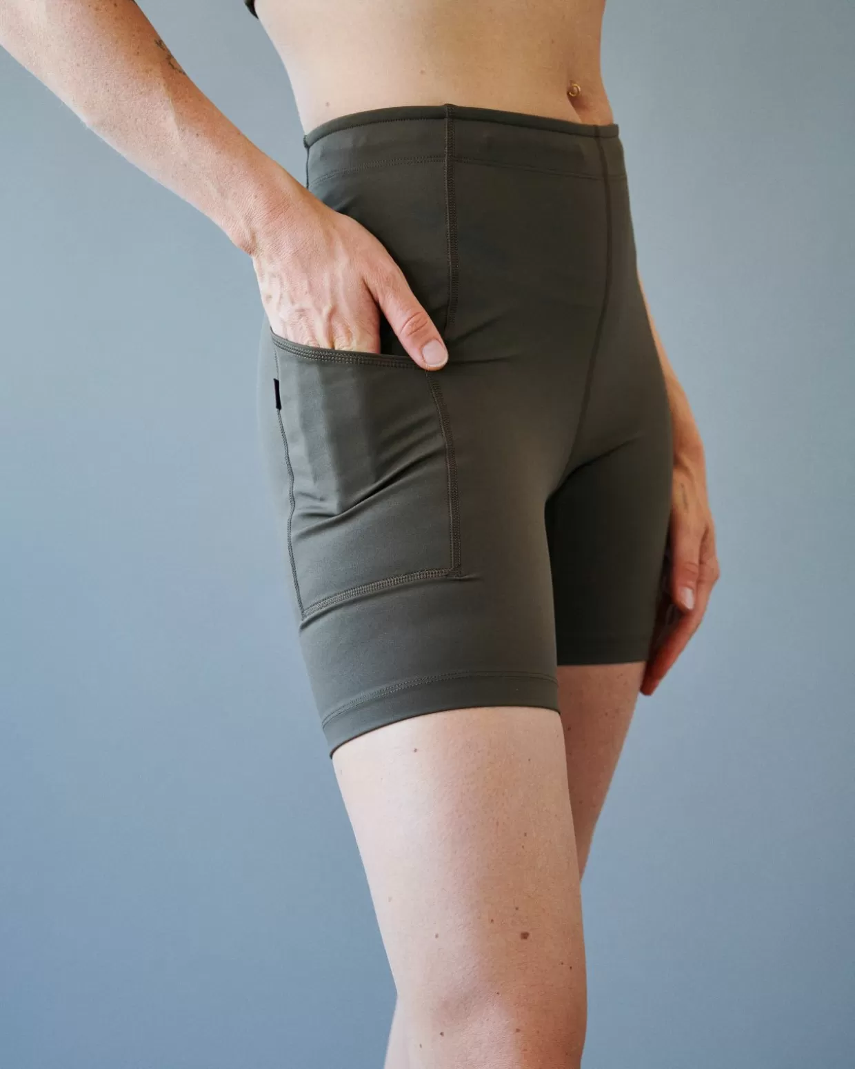 womens_balance_short_tights___dusty_brown_4-1.webp Gym & Training^Pas Normal Studios Women's Balance Short Tights — Dusty Brown